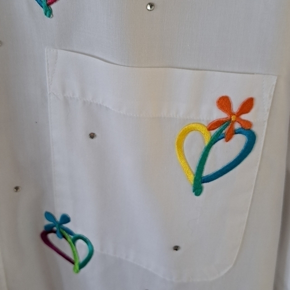 Mili Designs Women's Large White Long Sleeve Button Up Shirt Embroidered Floral - Picture 4 of 16